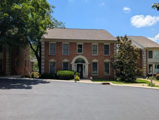 407 Clairton Ct, Nashville, TN 37215