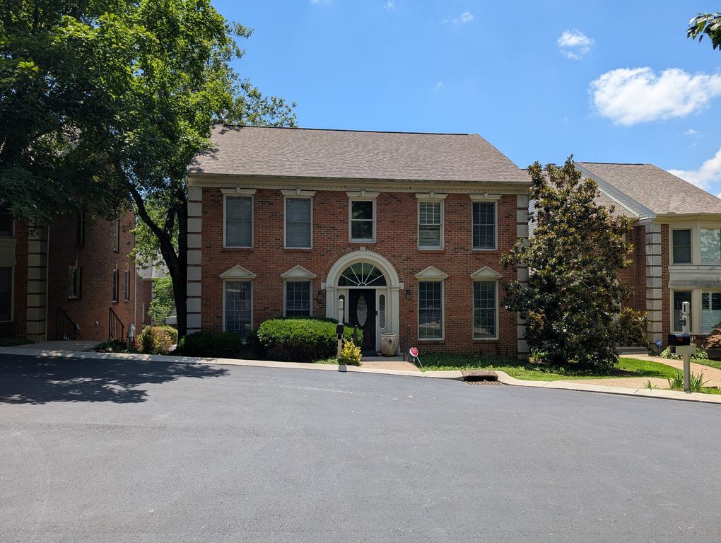 407 Clairton Ct, Nashville, TN 37215