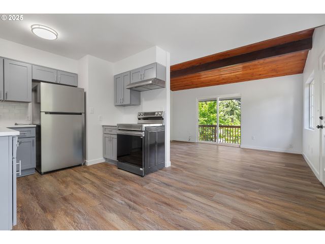 4522 PACIFIC Ave, Vancouver, WA 98663