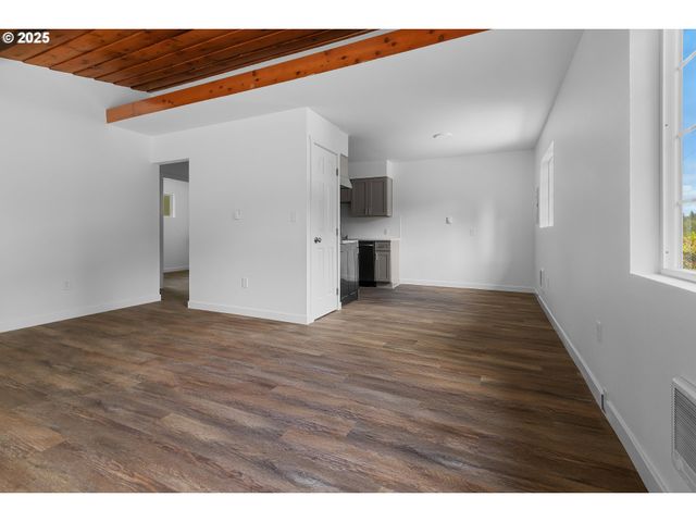 4522 PACIFIC Ave, Vancouver, WA 98663