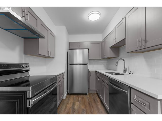 4522 PACIFIC Ave, Vancouver, WA 98663