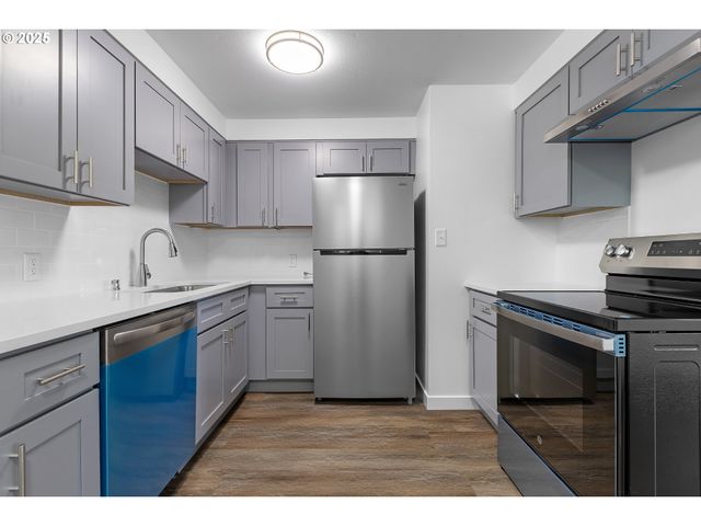 4522 PACIFIC Ave, Vancouver, WA 98663