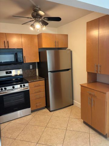 106 Burgundy C, Delray Beach, FL 33484