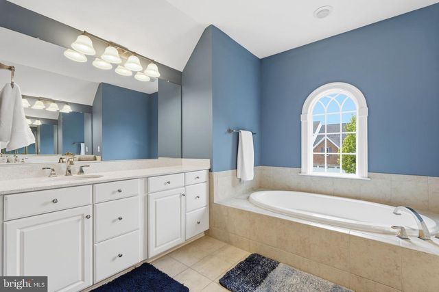 25987 LILAC OAKS PL, Aldie, VA 20105