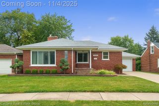 24260 Rosebud Avenue, Eastpointe, MI 48021