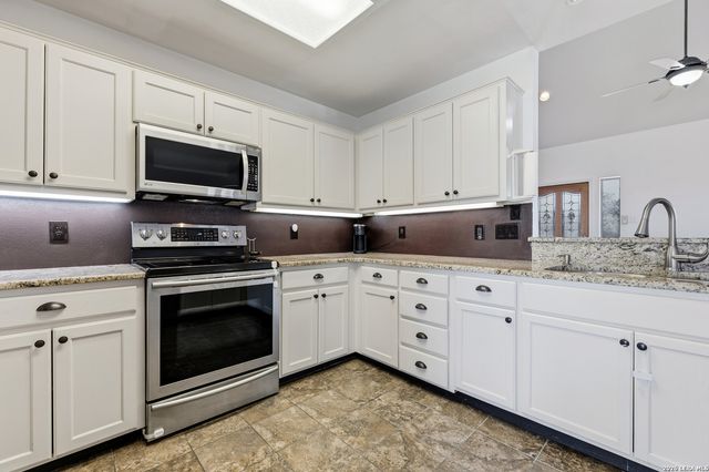 1867 Fm 758, New Braunfels, TX 78130