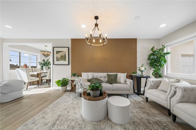 922 E Edgecomb, Covina, CA 91724