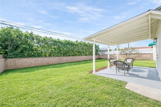 922 E Edgecomb, Covina, CA 91724