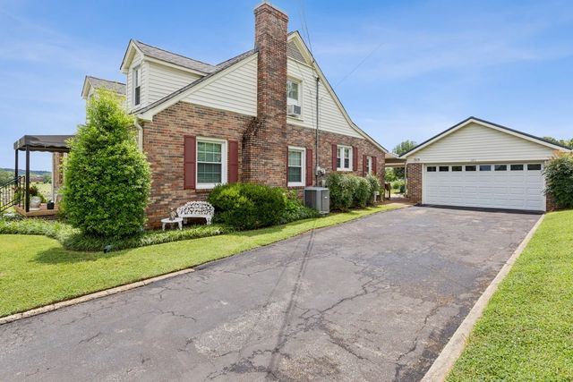 326 Ballentine St, Pulaski, TN 38478