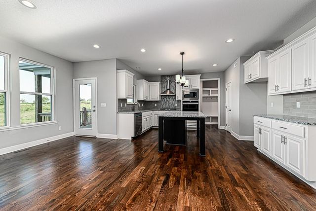 15635 Austin Court, Basehor, KS 66007