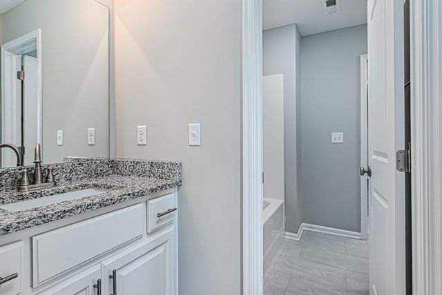 15635 Austin Court, Basehor, KS 66007