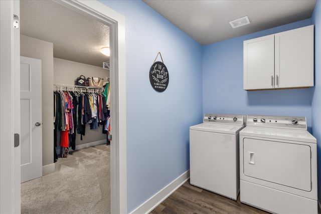 603 NE Oak Ridge Drive, Ankeny, IA 50021