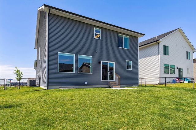 603 NE Oak Ridge Drive, Ankeny, IA 50021