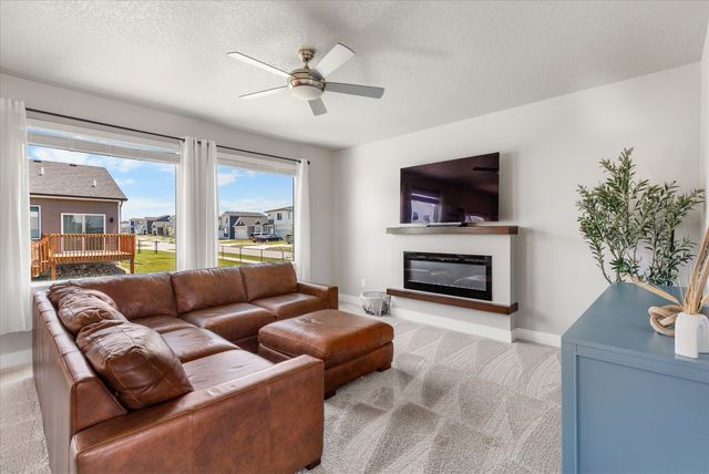 603 NE Oak Ridge Drive, Ankeny, IA 50021
