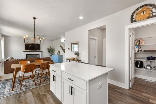 603 NE Oak Ridge Drive, Ankeny, IA 50021