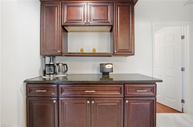 385 Woodland RD, Hampton, VA 23669