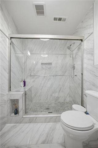 385 Woodland RD, Hampton, VA 23669