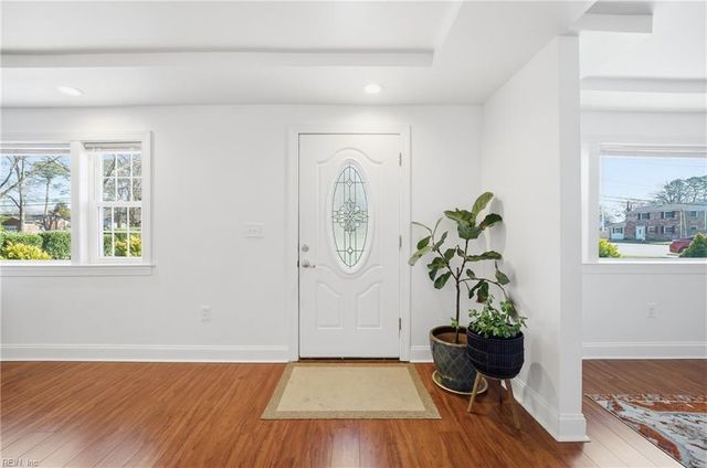 385 Woodland RD, Hampton, VA 23669