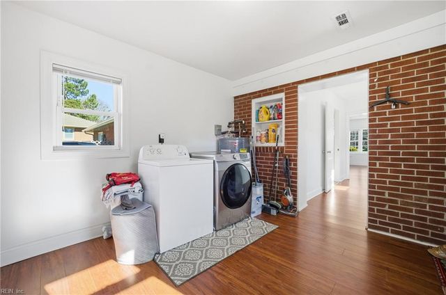 385 Woodland RD, Hampton, VA 23669