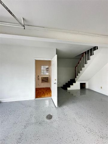 385 Woodland RD, Hampton, VA 23669