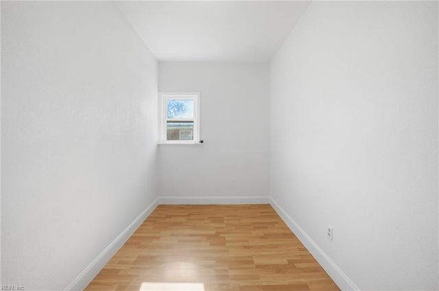 385 Woodland RD, Hampton, VA 23669