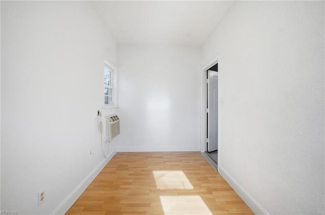 385 Woodland RD, Hampton, VA 23669