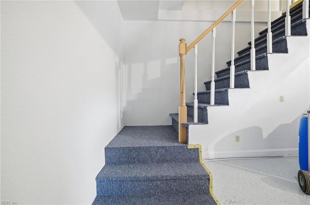 385 Woodland RD, Hampton, VA 23669