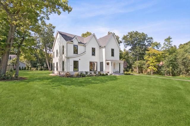 880 Bittersweet Drive, Northbrook, IL 60062