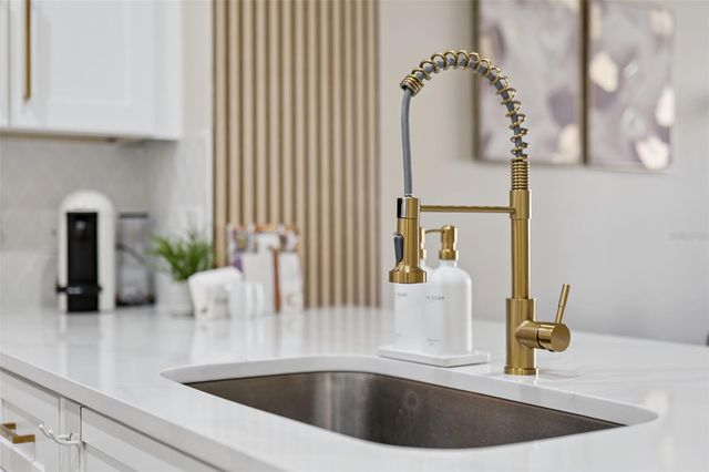 211 SILVERGLEN LANE, Altamonte Springs, FL 32714