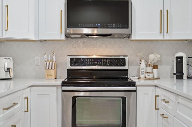 211 SILVERGLEN LANE, Altamonte Springs, FL 32714