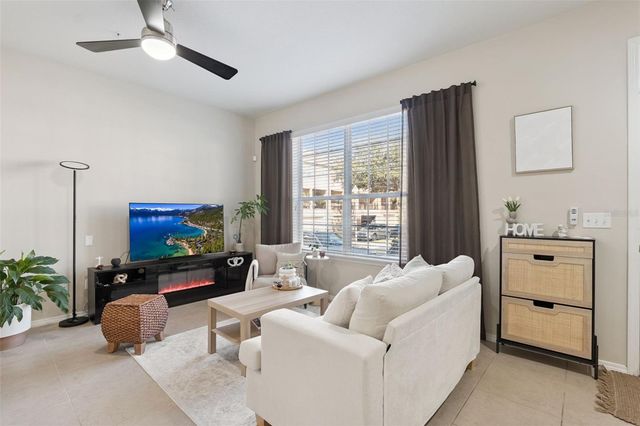 211 SILVERGLEN LANE, Altamonte Springs, FL 32714