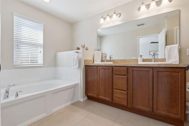 211 SILVERGLEN LANE, Altamonte Springs, FL 32714