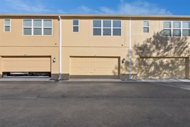 211 SILVERGLEN LANE, Altamonte Springs, FL 32714