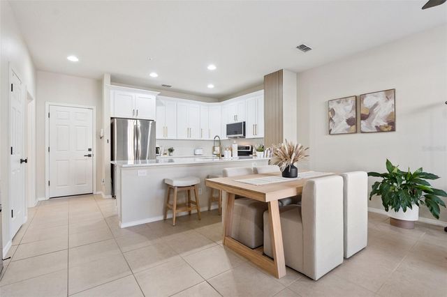 211 SILVERGLEN LANE, Altamonte Springs, FL 32714