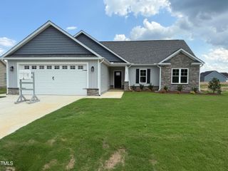 58 Royal Avenue, Selma, NC 27576