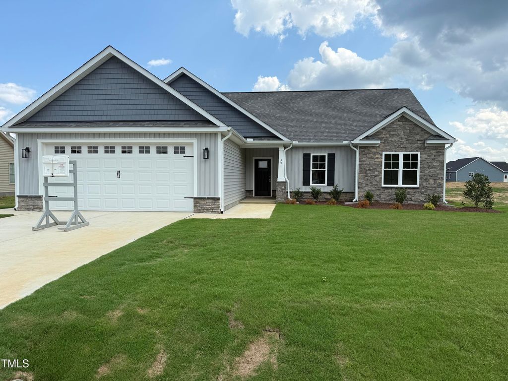 58 Royal Avenue, Selma, NC 27576
