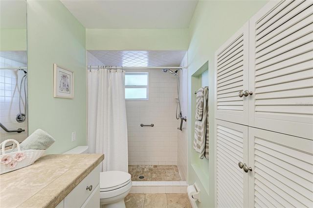 612 BAYSHORE ROAD, Nokomis, FL 34275