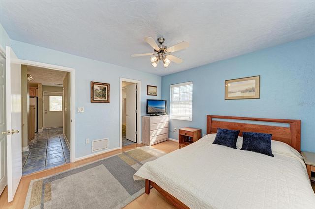 612 BAYSHORE ROAD, Nokomis, FL 34275