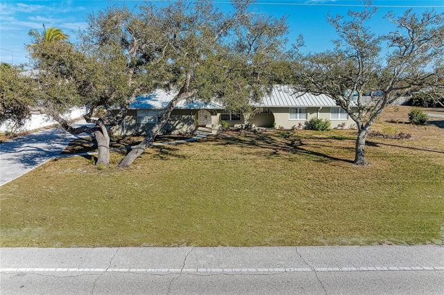 612 BAYSHORE ROAD, Nokomis, FL 34275