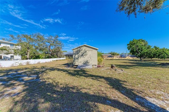 612 BAYSHORE ROAD, Nokomis, FL 34275