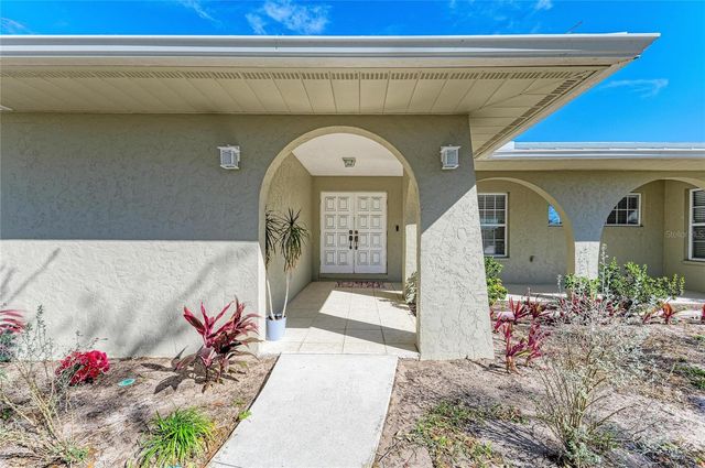 612 BAYSHORE ROAD, Nokomis, FL 34275