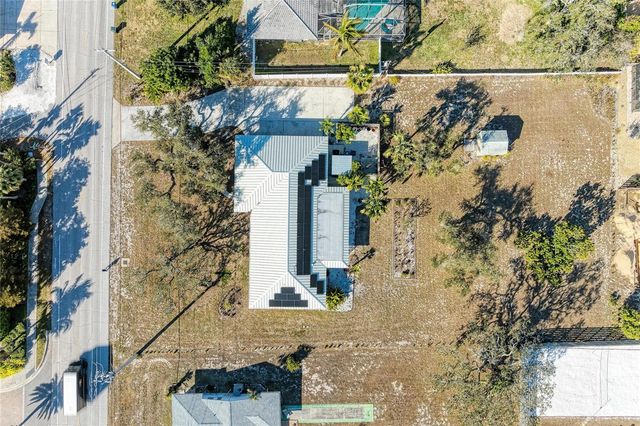 612 BAYSHORE ROAD, Nokomis, FL 34275