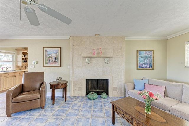 612 BAYSHORE ROAD, Nokomis, FL 34275