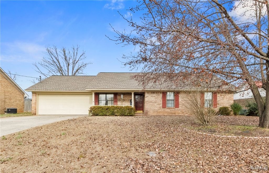 3858 Dalewood Street, Northport, AL 35475