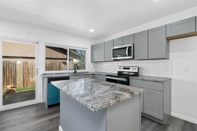 2068 E Peters Colony Road, Carrollton, TX 75007