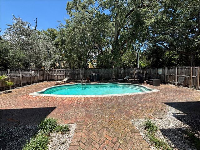 2850 Coconut Ave 4, Miami, FL 33133