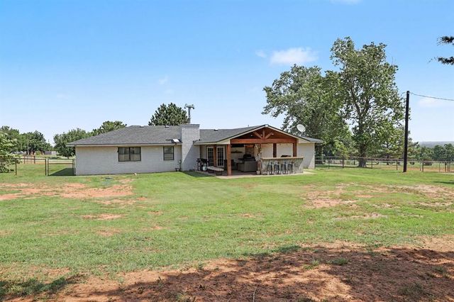 3164 Sharon Gale Drive, Guthrie, OK 73044