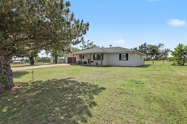 3164 Sharon Gale Drive, Guthrie, OK 73044