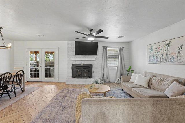 3164 Sharon Gale Drive, Guthrie, OK 73044