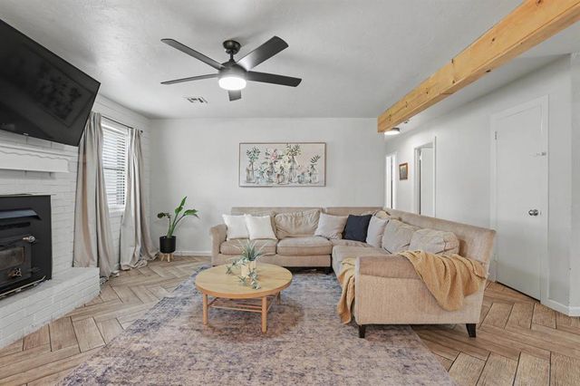 3164 Sharon Gale Drive, Guthrie, OK 73044